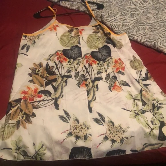 👚👖🥿💜 3-for-$10 💜👚👖🥿. 
Beautiful sleeveless dress.   Cool, flowy fabric! - Picture 4 of 4